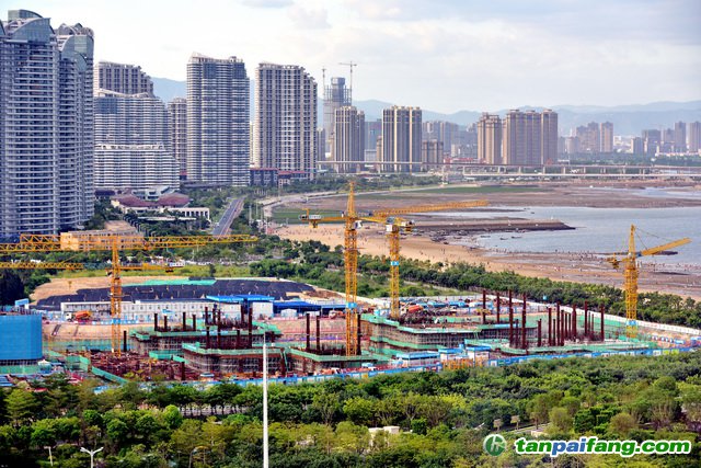 建筑領(lǐng)域是我國能源消耗的三大領(lǐng)域之一，也是重要的碳排放源。攝影/章軻